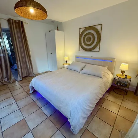 La Vallee Du Paradis- Piscine, Chauffee Et Balneotherapie Apartamento *