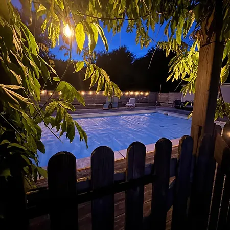 La Vallee Du Paradis- Piscine, Chauffee Et Balneotherapie Apartamento *