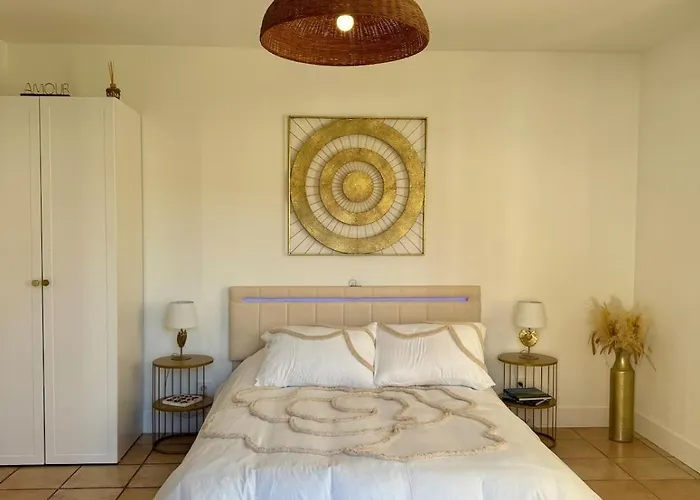 La Vallée Du Paradis Avec Balnéothérapie En Campagne Appartement *